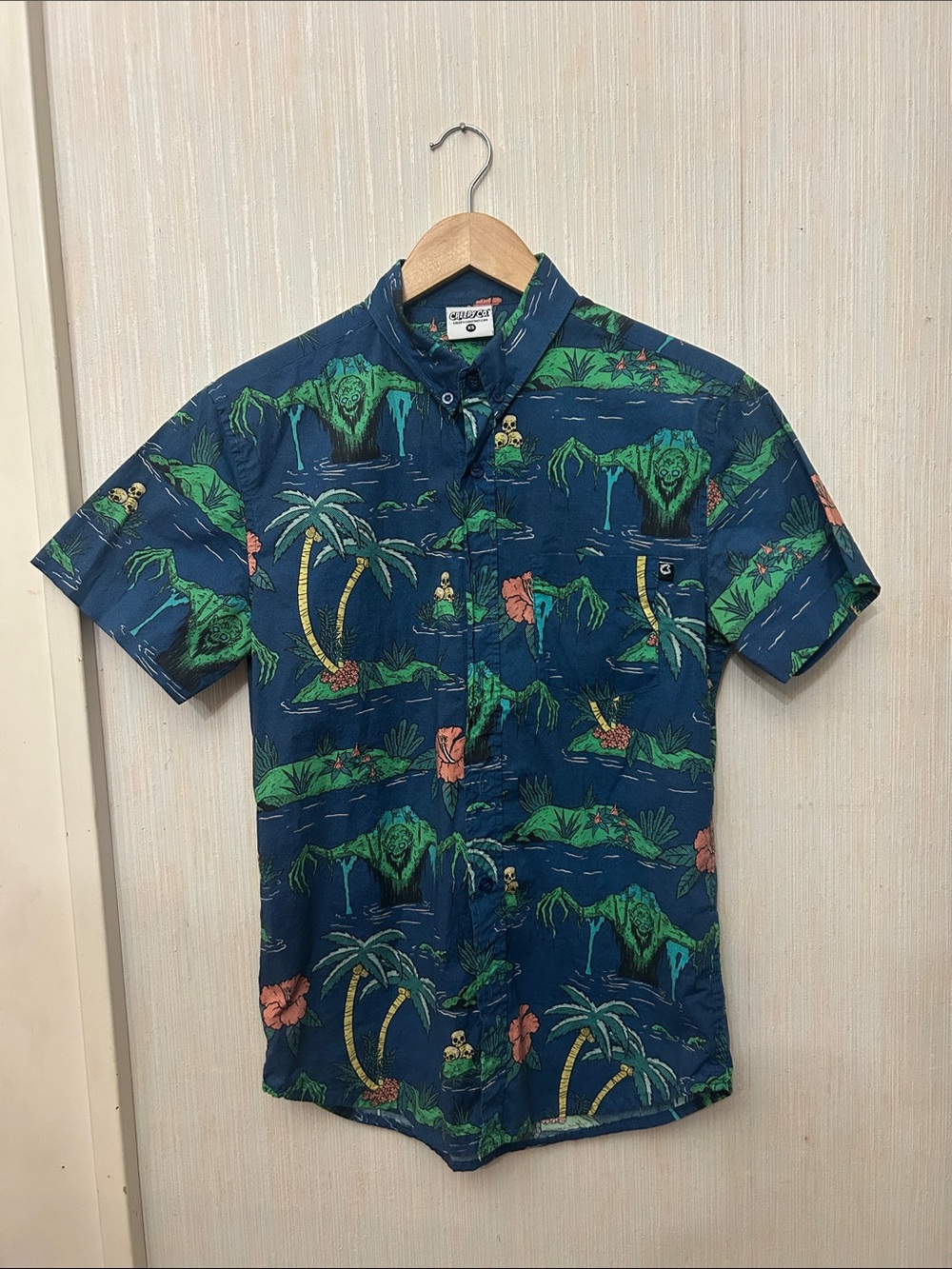 Creepy Co Swamp Monster Short-Sleeve Horror film theme Button-Down Shirt XS